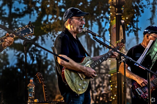 Live music event affectionately nicknamed “Tow Jam” is a local favorite at Fridayfest in Bartow.