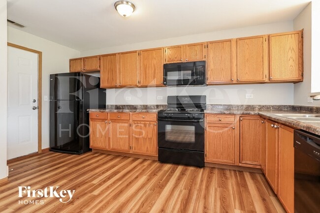 508 Springwood Dr, Joliet, IL 60431 - photo 7