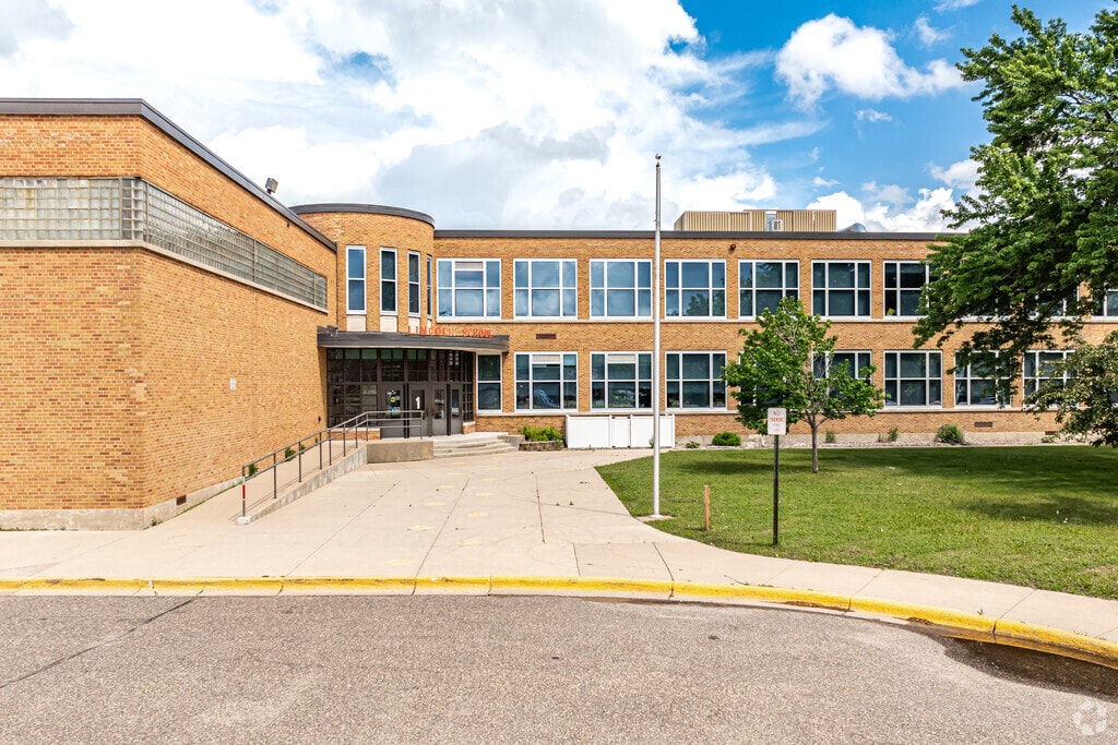 Lincoln Elementary School for the Arts is a public magnet school.