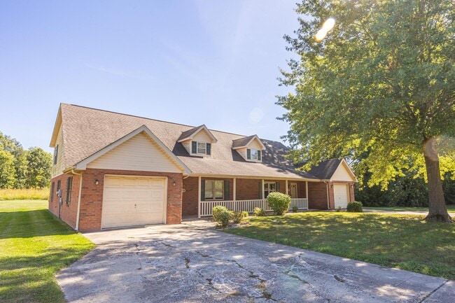 10896 Oak Blvd, Lawrenceville, IL 62439 - photo 2