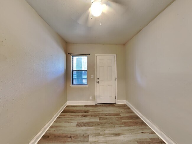 2027 W 12th St unit 2027 w 12th st Downs, Jacksonville, FL 32209 - photo 3