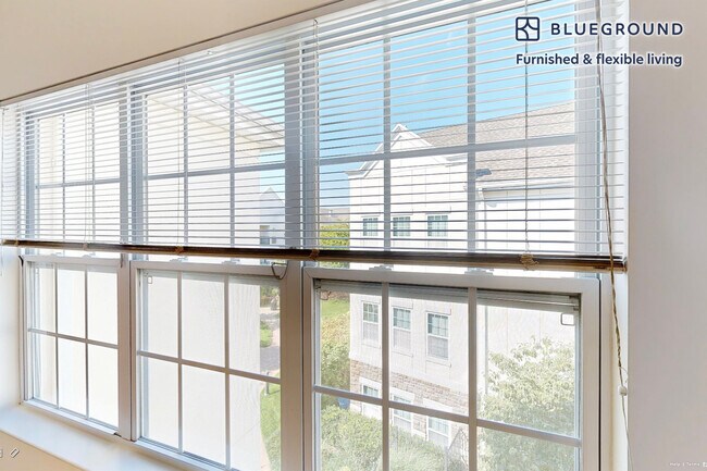 80 N Central Ave unit FL2-ID1076A, Long Island, NY 11570 - photo 4