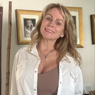 Candi Guthrie