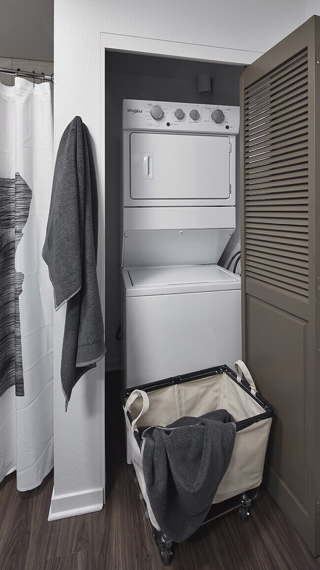 Apartment with In-Home Washer and Dryer.