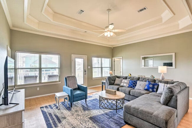 3229 Castle Dr unit ID1353849P, Bolivar Peninsula, TX 77650 - photo 2