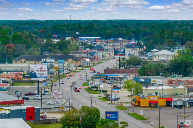 What ever you're looking, Main Street in Vidor is where you'll find it.
