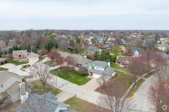 Mature tree-lined cul-de-sacs can be found throughout Northridge.