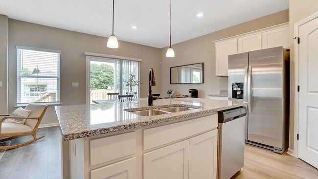 2450 E Leffel Ln unit 37029030, Springfield, OH 45505 - photo 3