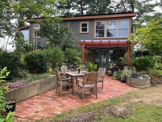 46 Rogers Pt Dr, Eliot, ME 03903