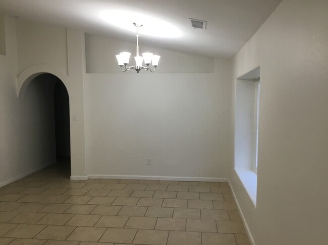 3809 Calming Meadows Ct, Rio Rancho, NM 87144 - photo 4