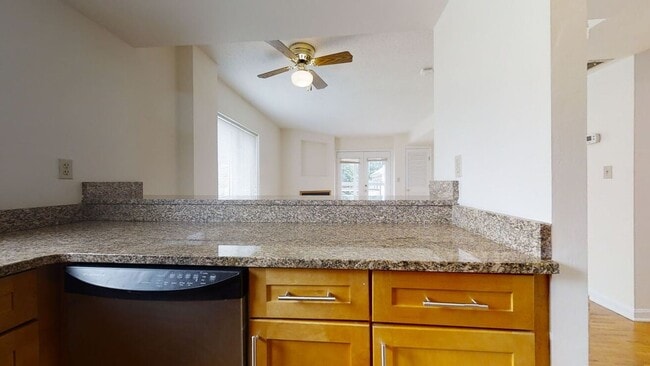 359 Green St unit A-106, Cambridge, MA 02139 - photo 3