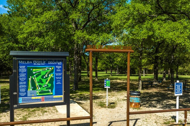 Melba Doyle Park is for everyone looking to relax with a relaxing game of disc golf.