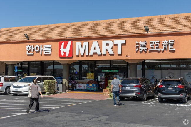 H Mart Plaza is a great place to shop and eat in Koreatown.