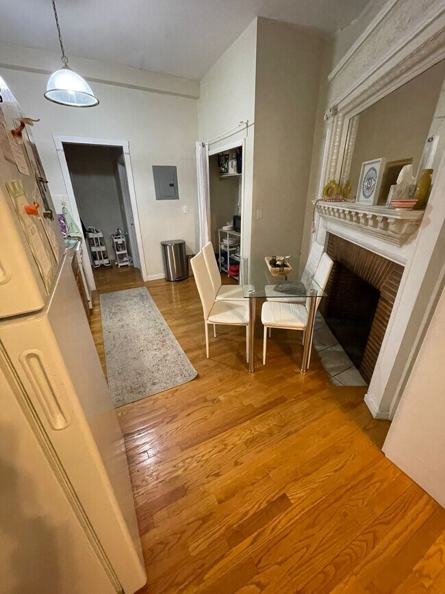 53 Bay State Rd unit 1R, Boston, MA 02215 - photo 7
