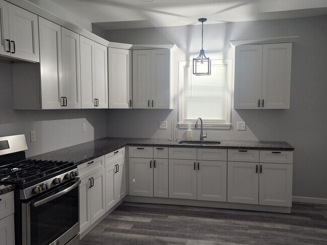 175 Abbott St unit 175-1, Lawrence, MA 01843 - photo 2