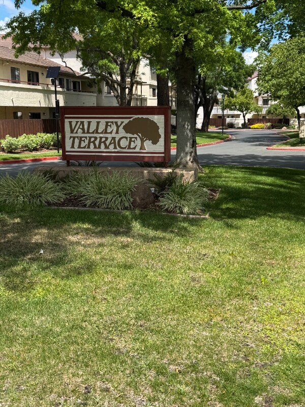 5085 Valley Crest Dr, Concord, CA 94521