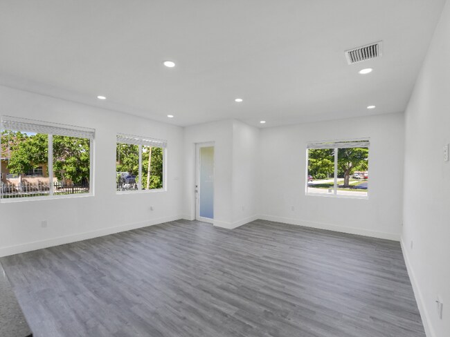 760 SW 10th St unit A, Pompano Beach, FL 33060 - photo 5