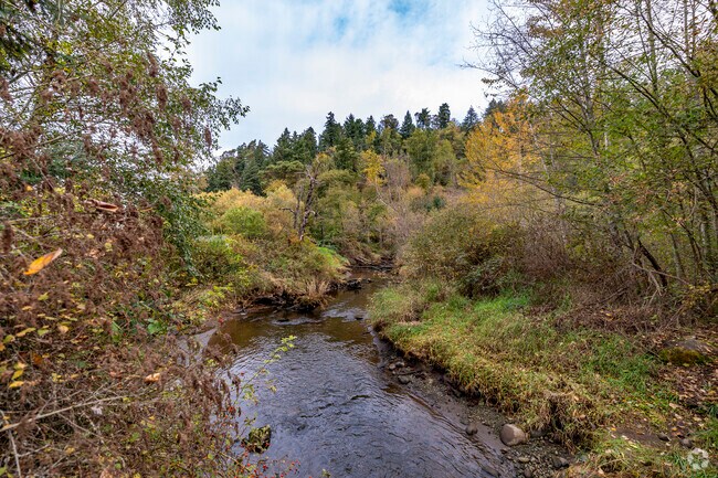 The Hylebos Nature Area in Fife Heights offers walking trails and nature views.