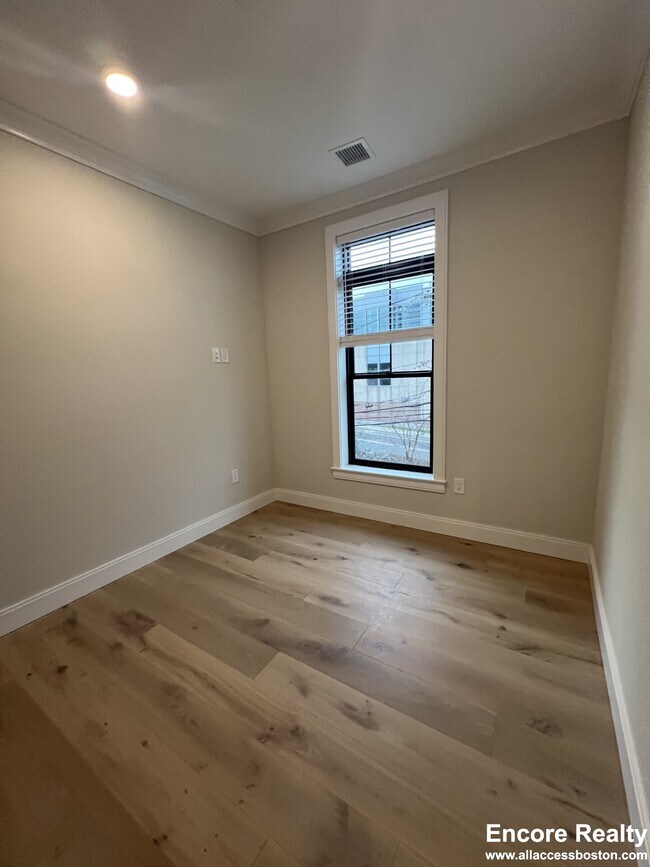 157 Everett St unit 309, Boston, MA 02134 - photo 7