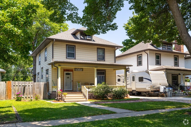 Foursquare-style homes line the streets of Hartley in Lincoln.
