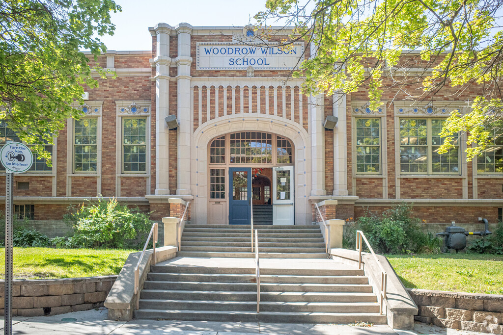 Wilson Elementary School is a Public Pre-K & Elementary School in 
Spokane, WA.