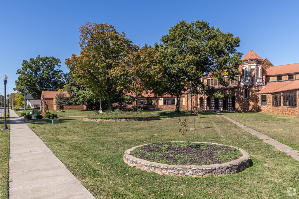 Old High Middle School is #8 in Best Public Middle Schools in Arkansas.