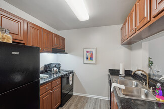 500 Jimmy Ann Dr, Daytona Beach, FL 32114