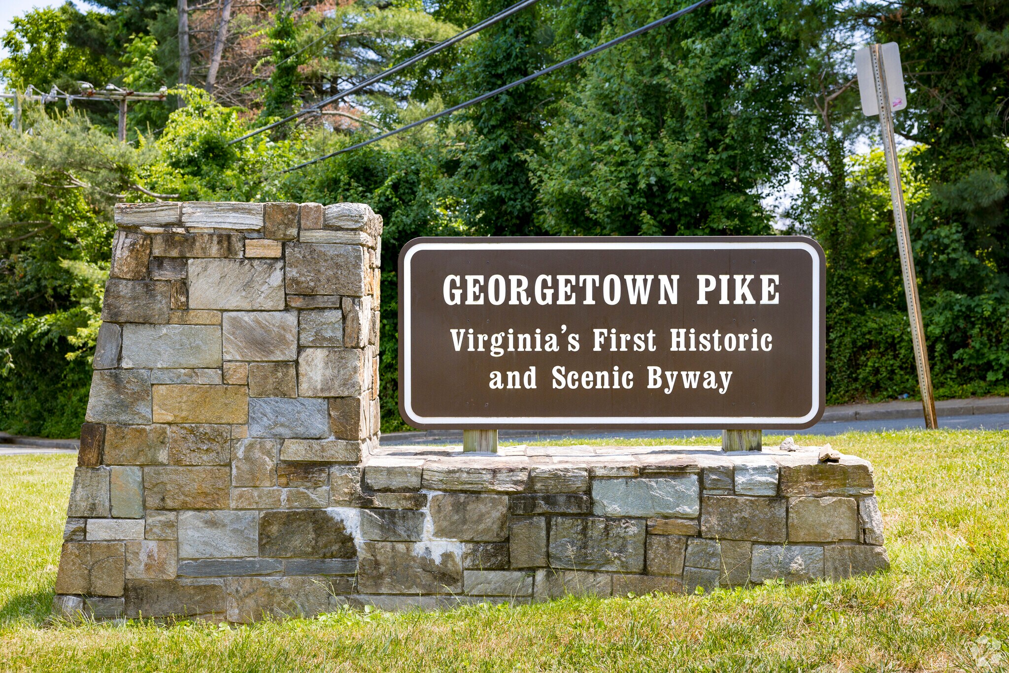 Georgetown Pike connects residents of Great Falls to many city and scenic destinations.