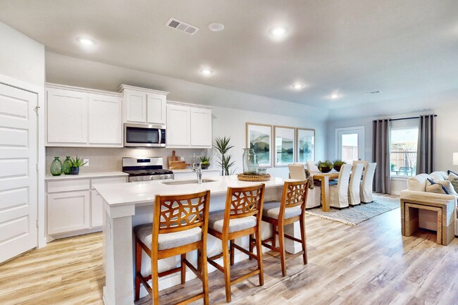 304 Saltmeadow unit 36581838, Red Oak, TX 75154 - photo 4