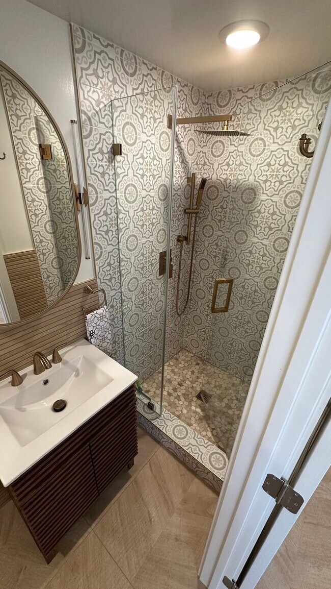 3351 Hamilton Way unit 3353 A, Los Angeles, CA 90026 - photo 6