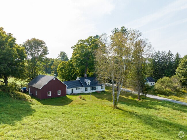 Enjoy the scenic farms of Cornish, where the countryside is dotted with picturesque barns.