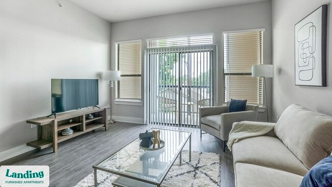 18101 Point Lookout Dr unit 350, Nassau Bay, TX 77058 - photo 3