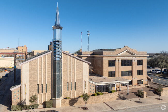 Sweetwater residents have various options for Churches in their community.