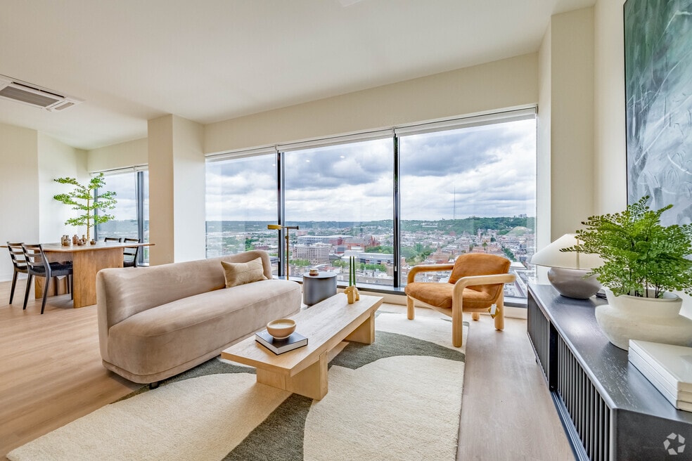 7 West 7th Apartments, Cincinnati, OH 45202 - photo 1