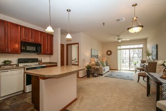 1280 Prospect Commons, Sun Prairie, WI 53590