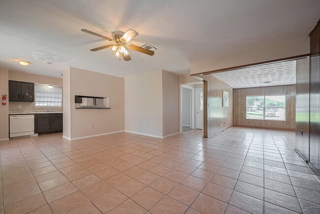 3619 Kilkenny Dr, Houston, TX 77047 - photo 4