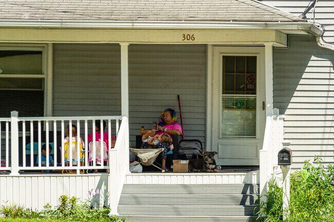 Residents of Flat Iron enjoy a quiet neighborhood.