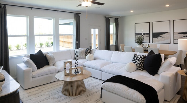 14913 Hierba Mora Dr, Haslet, TX 76052 - photo 3