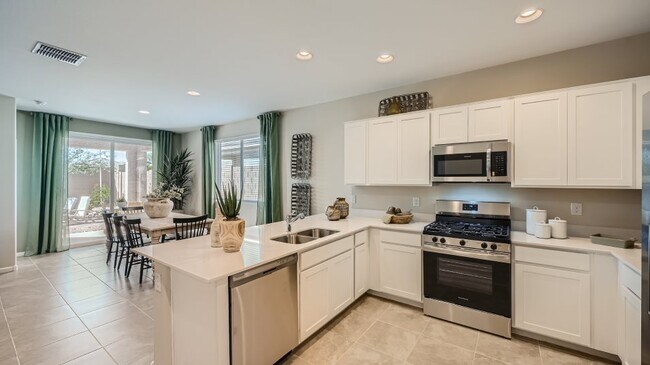 17317 W Smoketree Dr, Surprise, AZ 85387 - photo 5