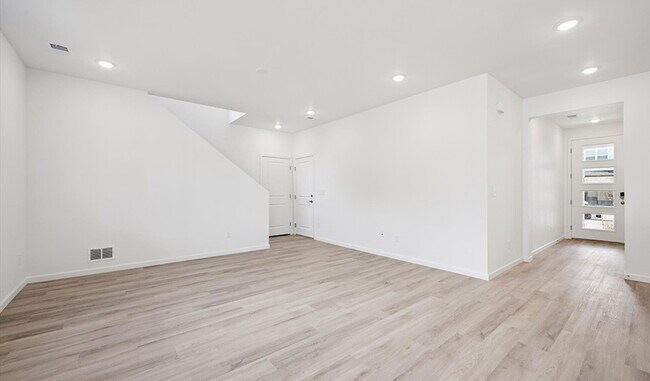 6586 N Nepal St, Aurora, CO 80019 - photo 7