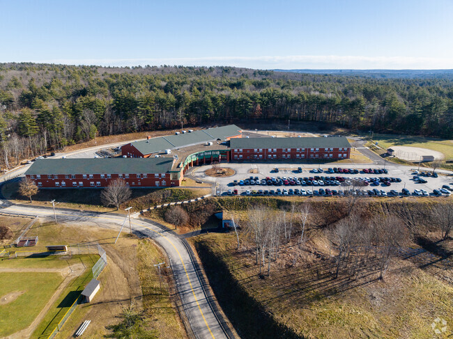Mountain View Middle School in Goffstown, NH serves grades 6-8.