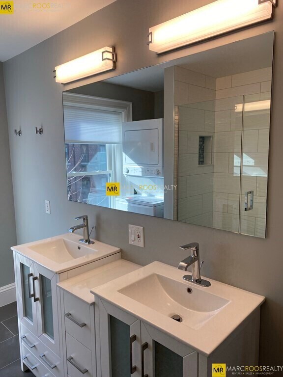 4 Wigglesworth St unit 2, Roxbury Crossing, MA 02120 - photo 2