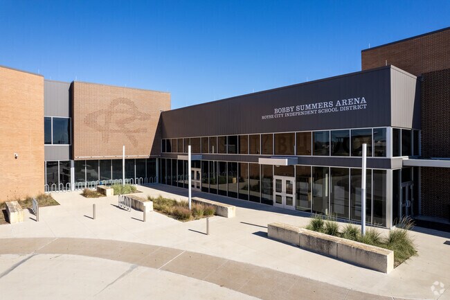 Bobby Summers Middle School located in Royse City, TX.