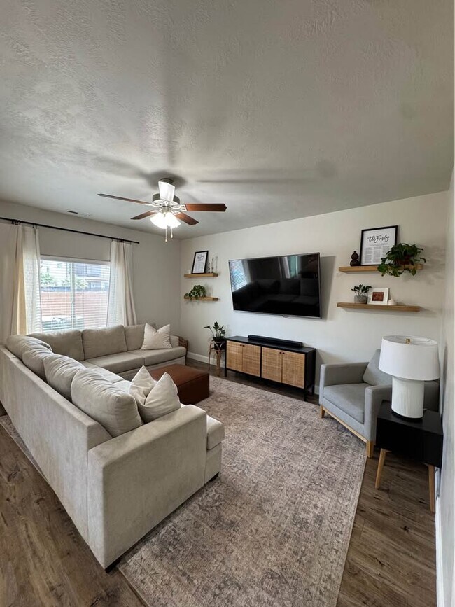 2545 Bella Vista Dr, Santa Clara, UT 84765