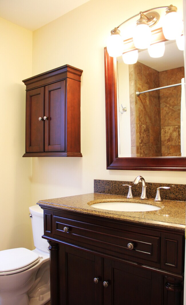 39 Peru St unit 2, Burlington, VT 05401 - photo 5