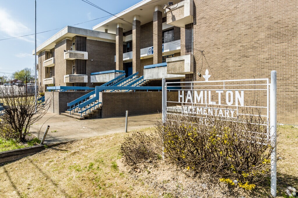 Hamilton Elementary School offers students a variety of programs, clubs and activities.