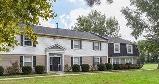 1302 Pine Cone Cir, Virginia Beach, VA 23453