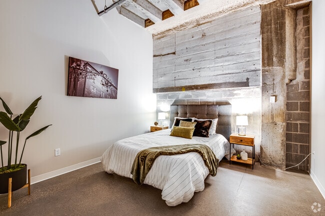 Amber Union - 2BR, 1BA - 960SF