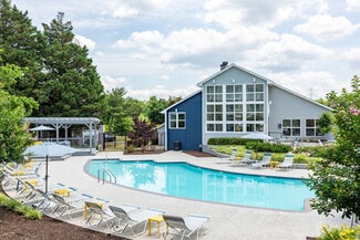 1212 Chase Heritage Cir, Sterling, VA 20164