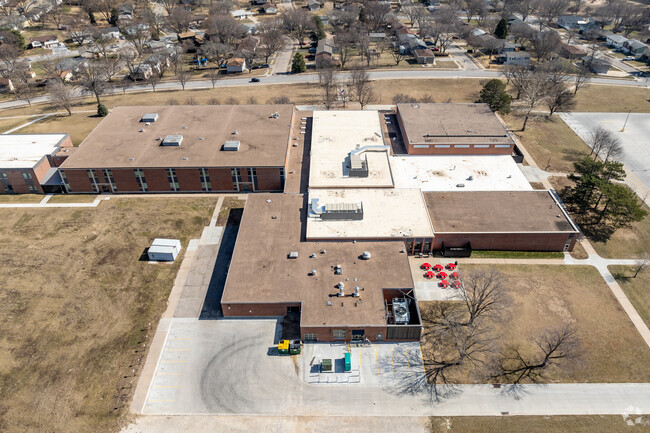 Morton Magnet Middle School inspires all students to become lifelong learners.